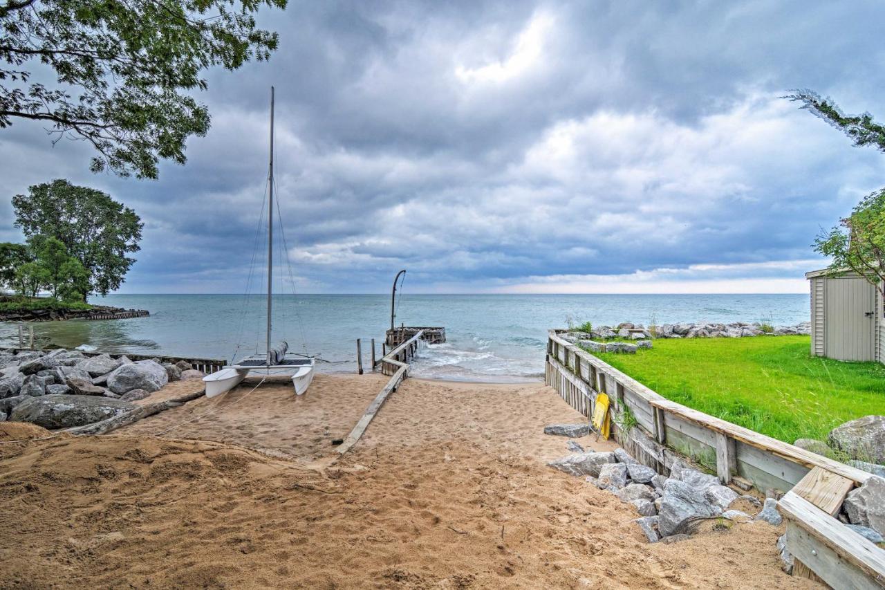 Lake Huron House With Grill And Beach Access! East Tawas Exteriér fotografie