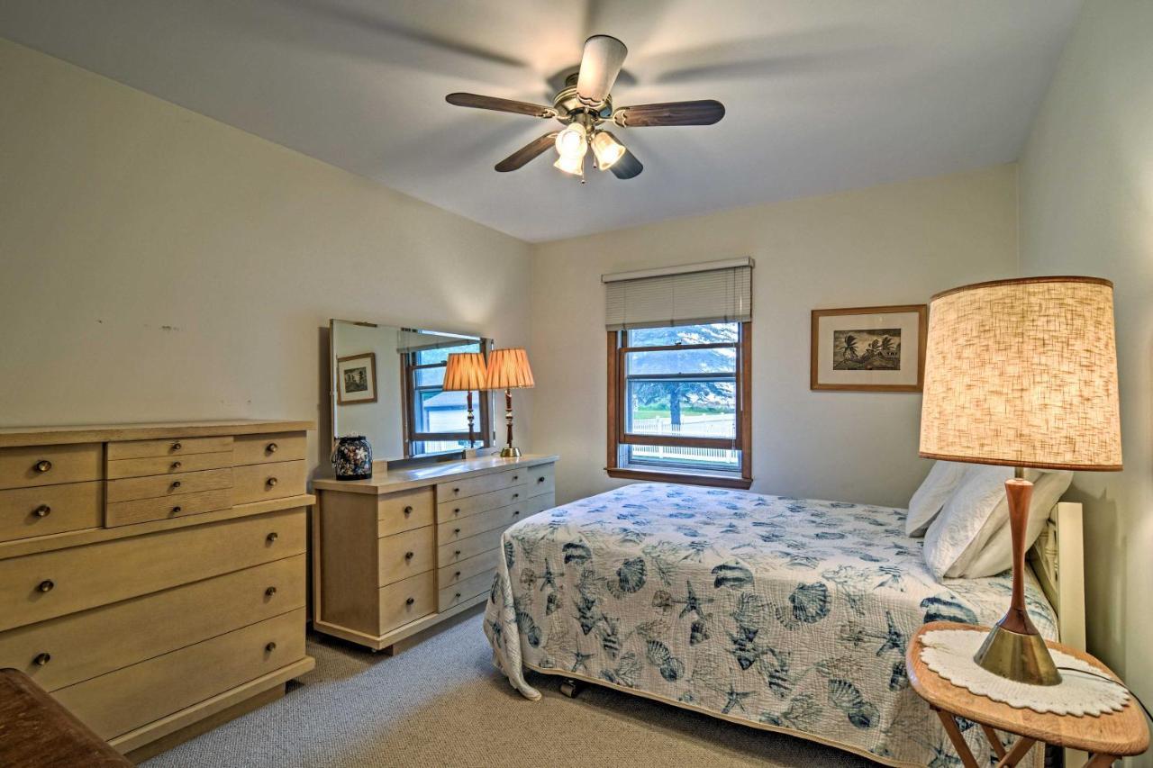 Lake Huron House With Grill And Beach Access! East Tawas Exteriér fotografie